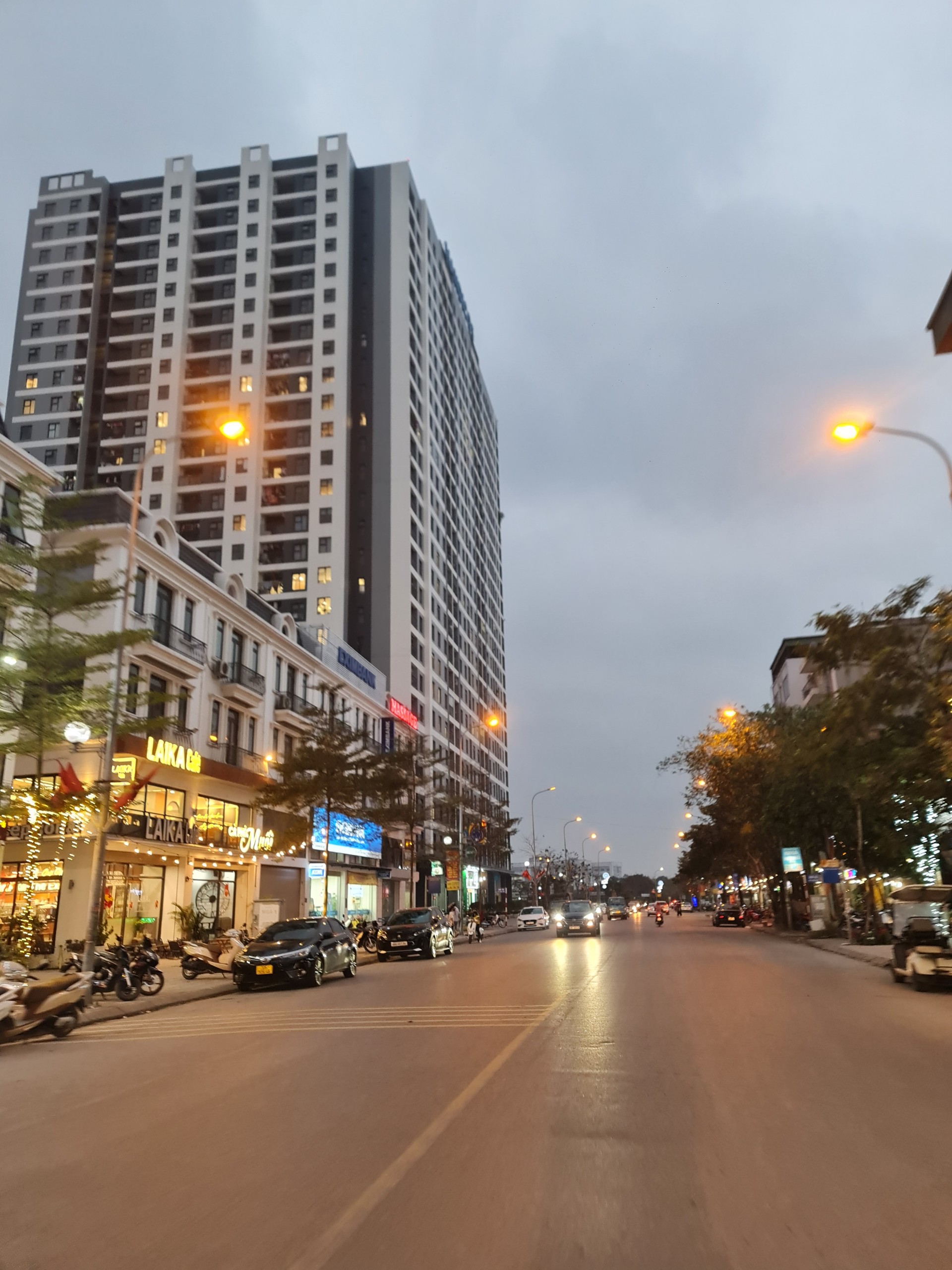 Bán đất mặt phố kinh doanh sần uât 299m2 Trâu Quỳ, Gia Lâm, Hà Nội. Lh 0989894845 - Ảnh chính